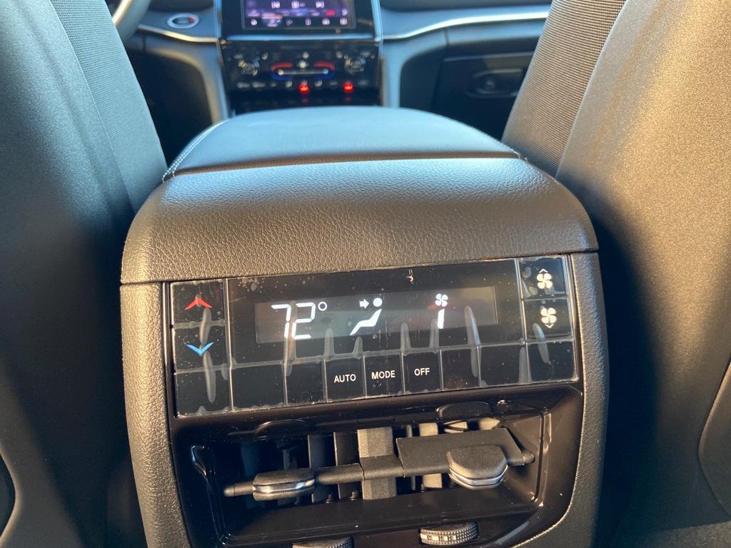 new 2025 Jeep Grand Cherokee L car, priced at $41,134