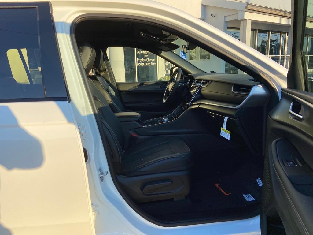 new 2025 Jeep Grand Cherokee L car, priced at $41,134