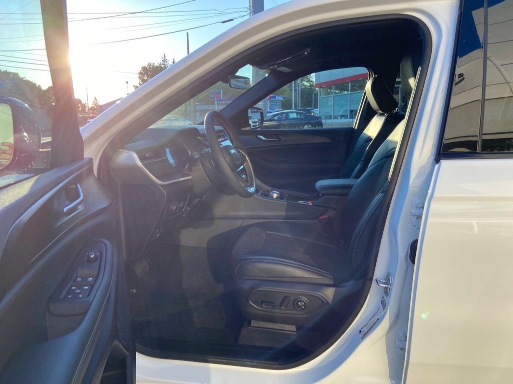 new 2025 Jeep Grand Cherokee L car, priced at $41,134