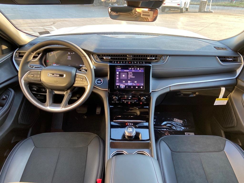 new 2025 Jeep Grand Cherokee L car, priced at $41,134