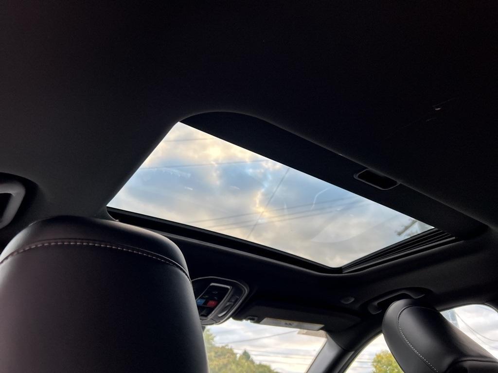 new 2025 Jeep Grand Cherokee car, priced at $40,905