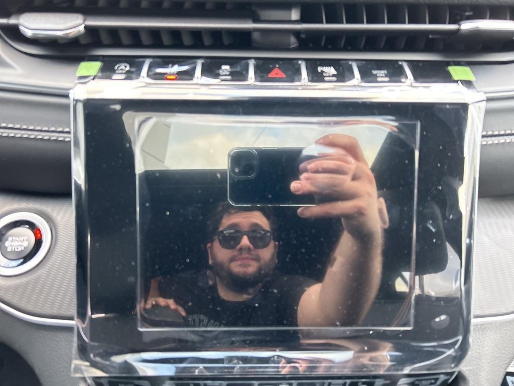 new 2025 Jeep Grand Cherokee car, priced at $40,905