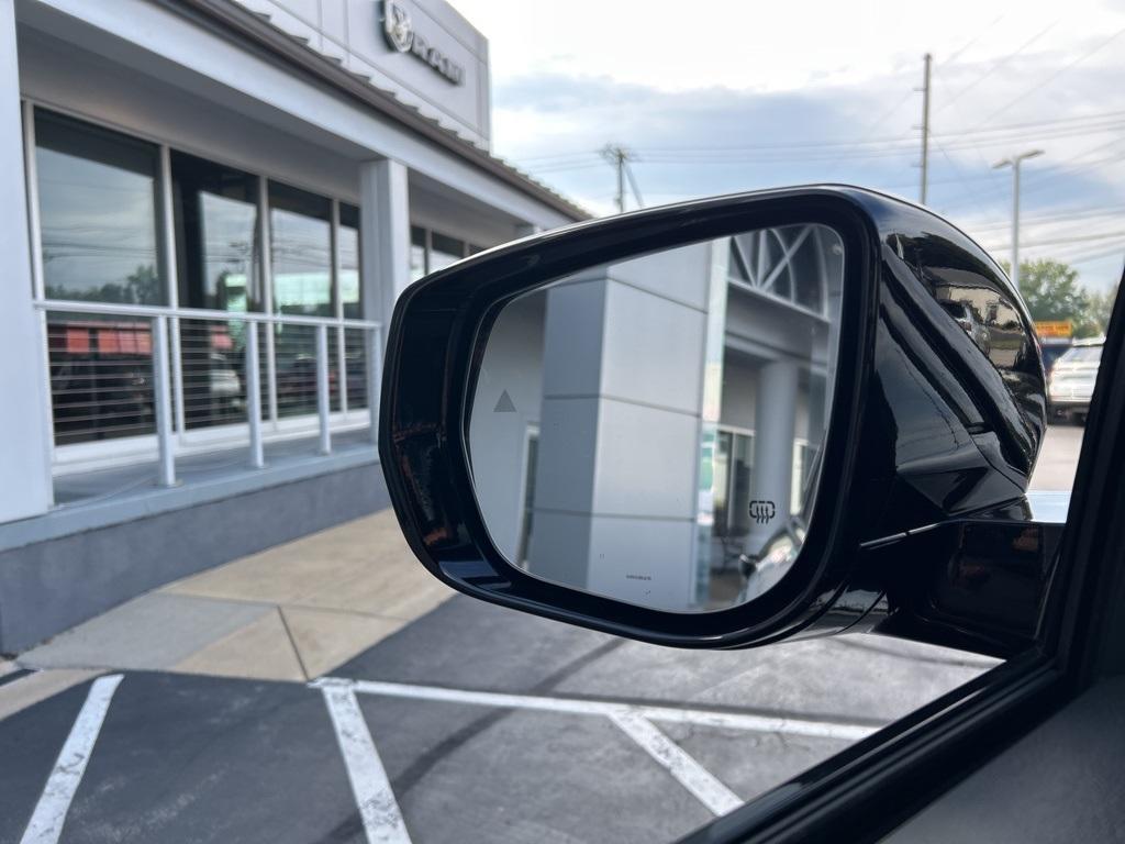 new 2025 Jeep Grand Cherokee car, priced at $39,711