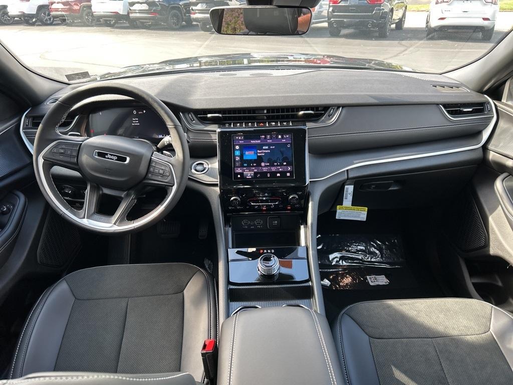 new 2025 Jeep Grand Cherokee car, priced at $39,711