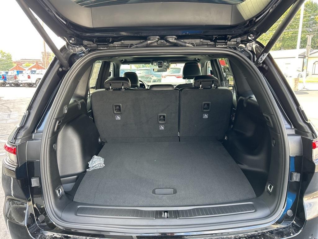 new 2025 Jeep Grand Cherokee car, priced at $39,711