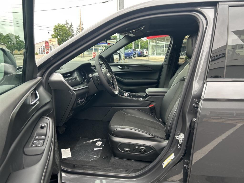 new 2025 Jeep Grand Cherokee L car, priced at $43,442