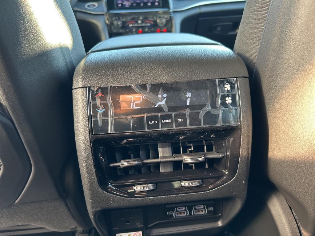 new 2025 Jeep Grand Cherokee L car, priced at $43,150