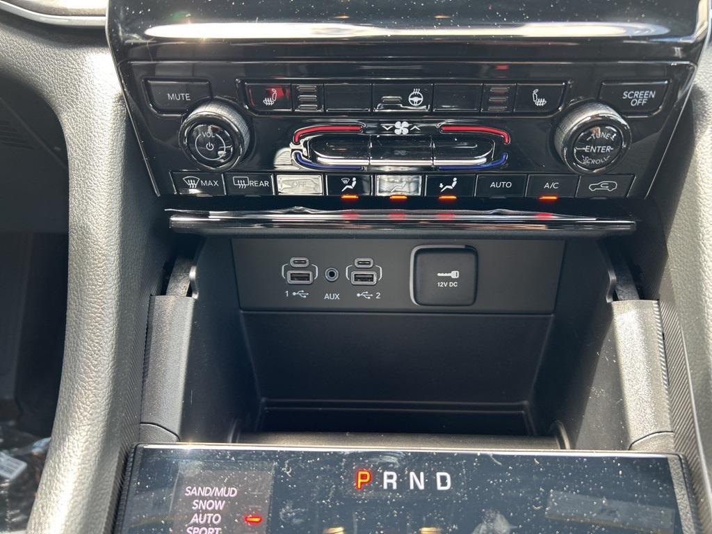 new 2025 Jeep Grand Cherokee L car, priced at $47,940