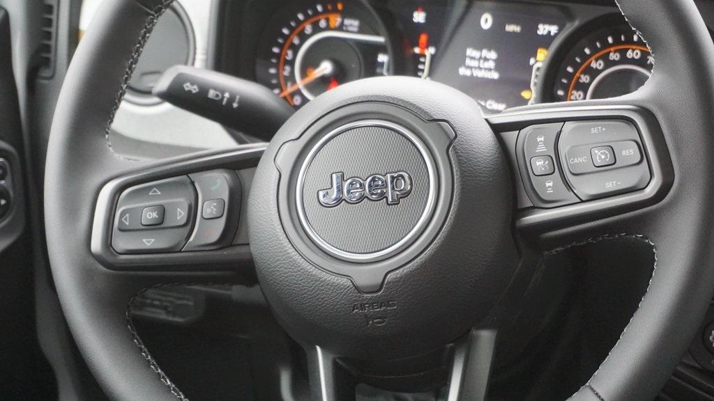 new 2026 Jeep Gladiator car, priced at $46,621