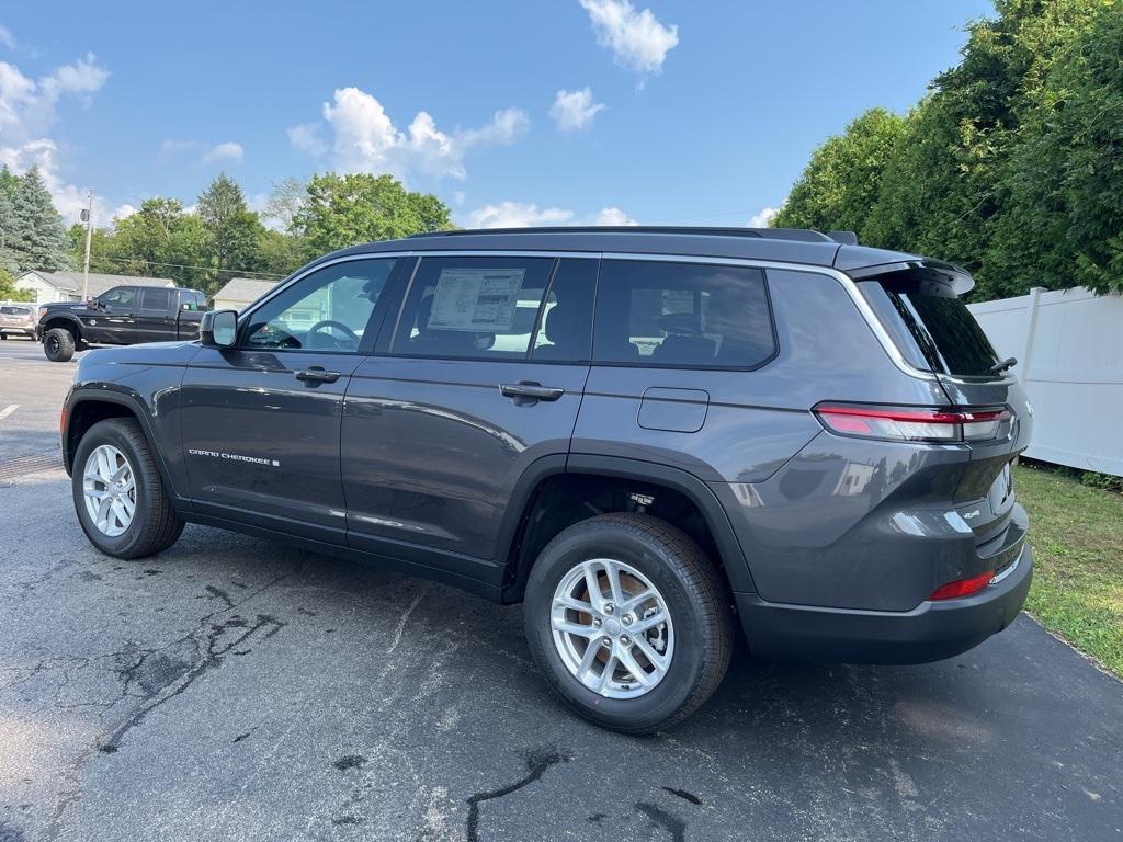 new 2024 Jeep Grand Cherokee L car, priced at $35,889