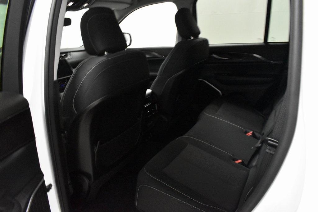 used 2022 Jeep Grand Cherokee car, priced at $31,533