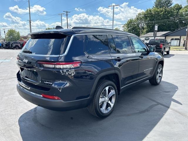 new 2024 Jeep Grand Cherokee L car, priced at $45,999