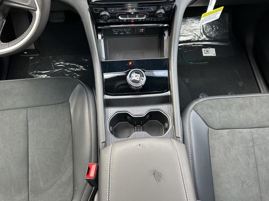 new 2025 Jeep Grand Cherokee car, priced at $40,414