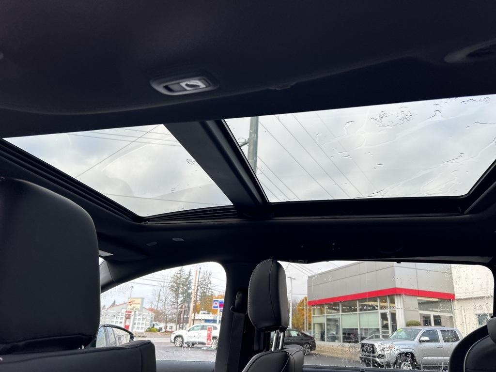 new 2026 Chrysler Pacifica car, priced at $46,645