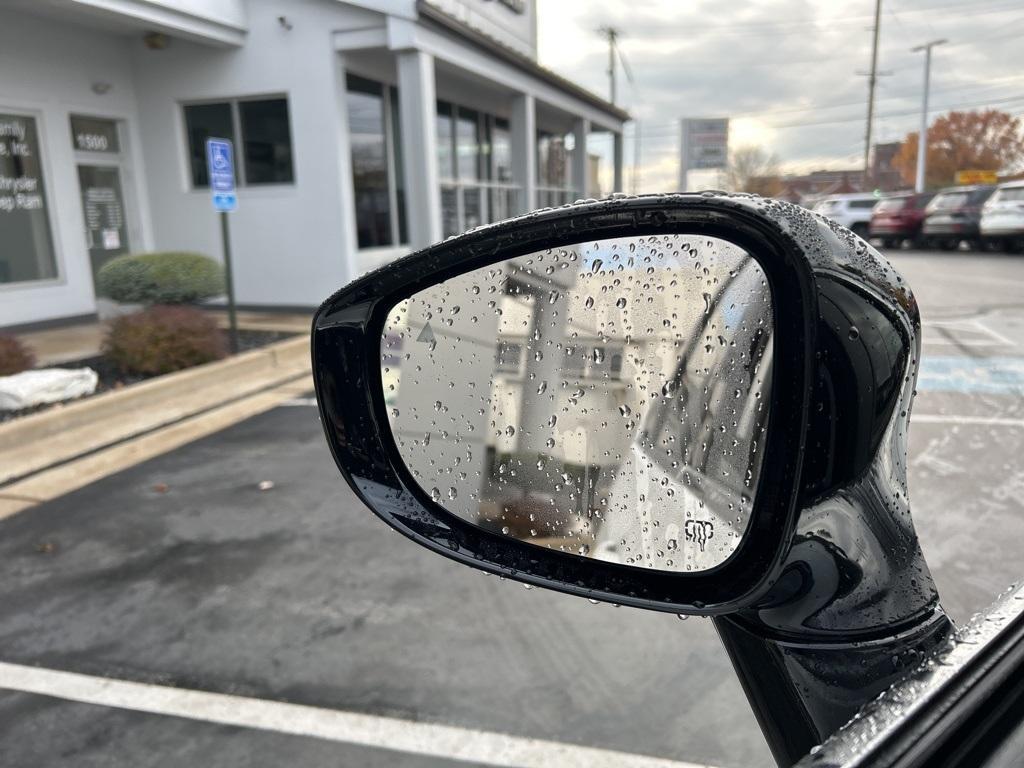 new 2026 Chrysler Pacifica car, priced at $46,645