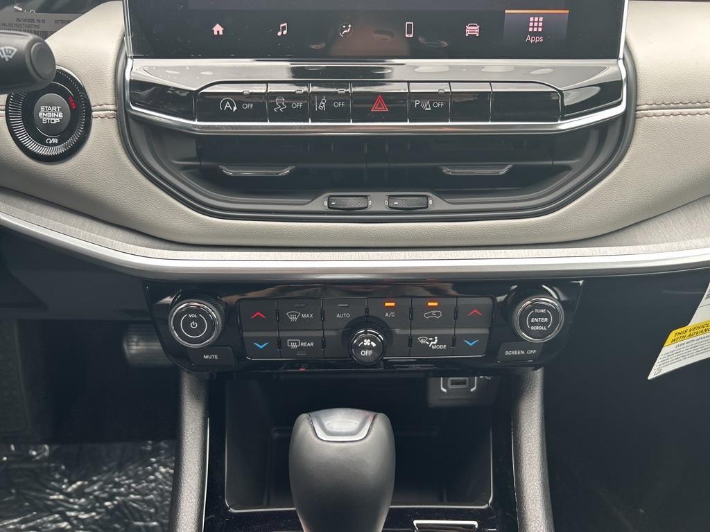 new 2025 Jeep Compass car, priced at $31,207