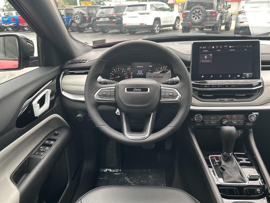 new 2025 Jeep Compass car, priced at $31,207