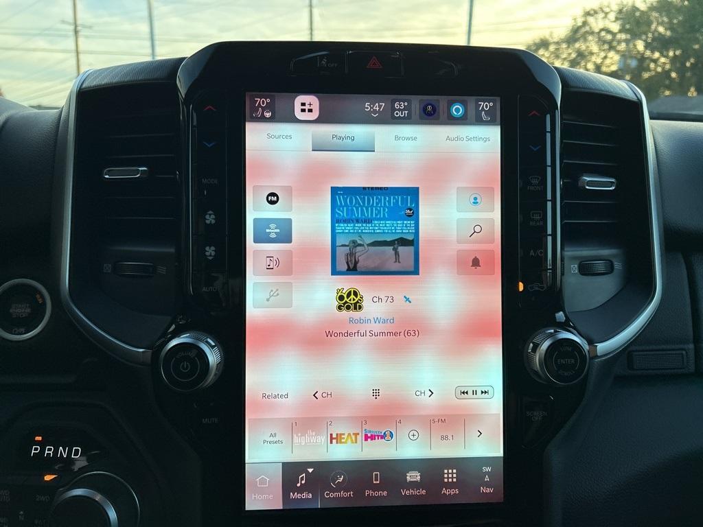 new 2025 Ram 1500 car, priced at $57,381