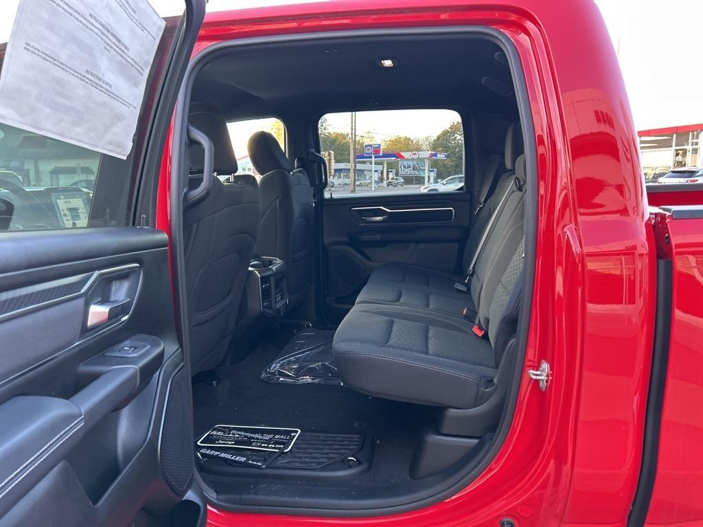 new 2025 Ram 1500 car, priced at $57,381