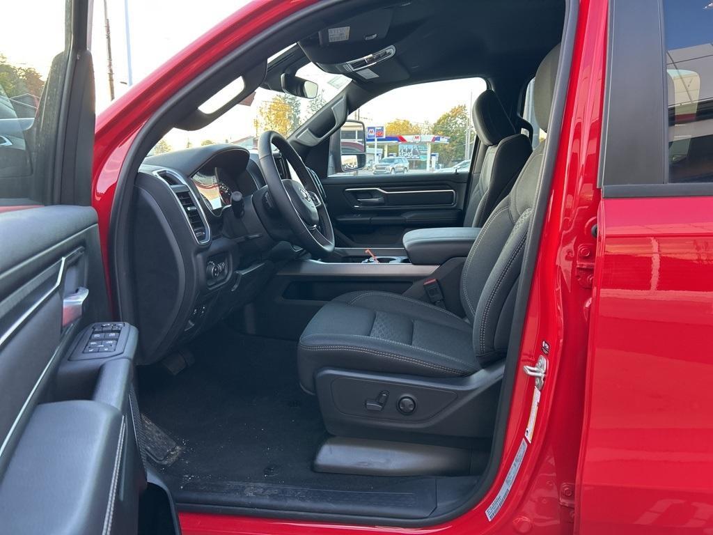new 2025 Ram 1500 car, priced at $57,381