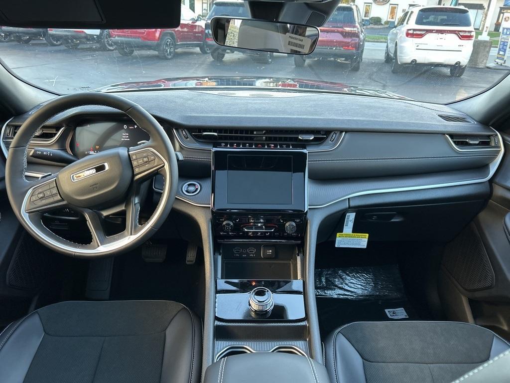 new 2025 Jeep Grand Cherokee car, priced at $47,191