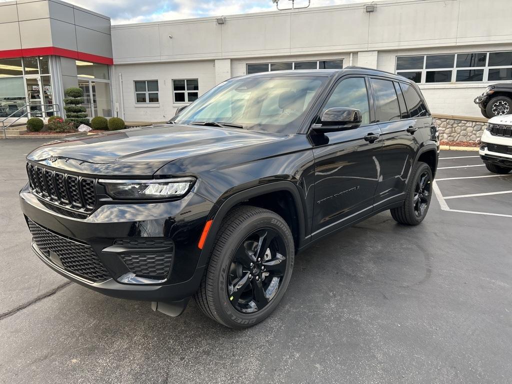 new 2025 Jeep Grand Cherokee car, priced at $41,441