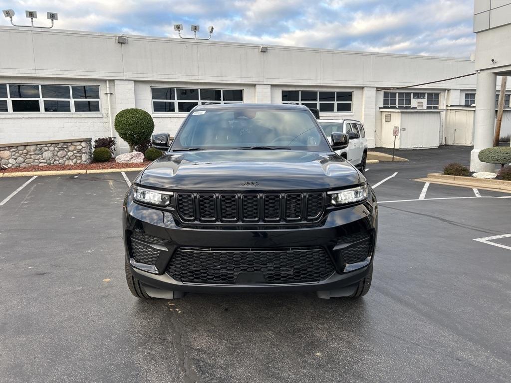 new 2025 Jeep Grand Cherokee car, priced at $41,441