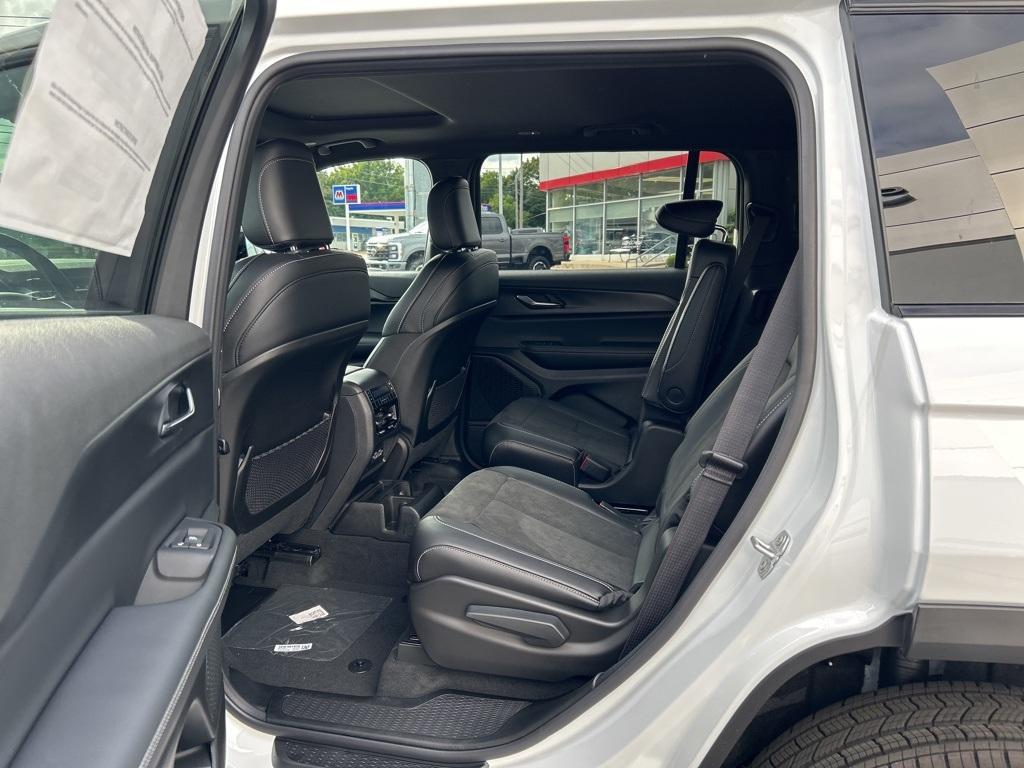 new 2025 Jeep Grand Cherokee L car, priced at $38,510