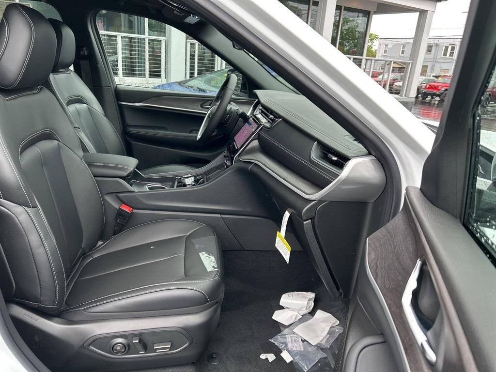 new 2025 Jeep Grand Cherokee L car, priced at $52,885