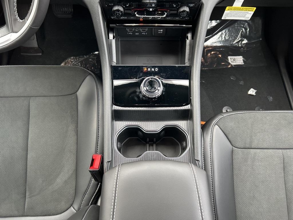 new 2025 Jeep Grand Cherokee car, priced at $38,924