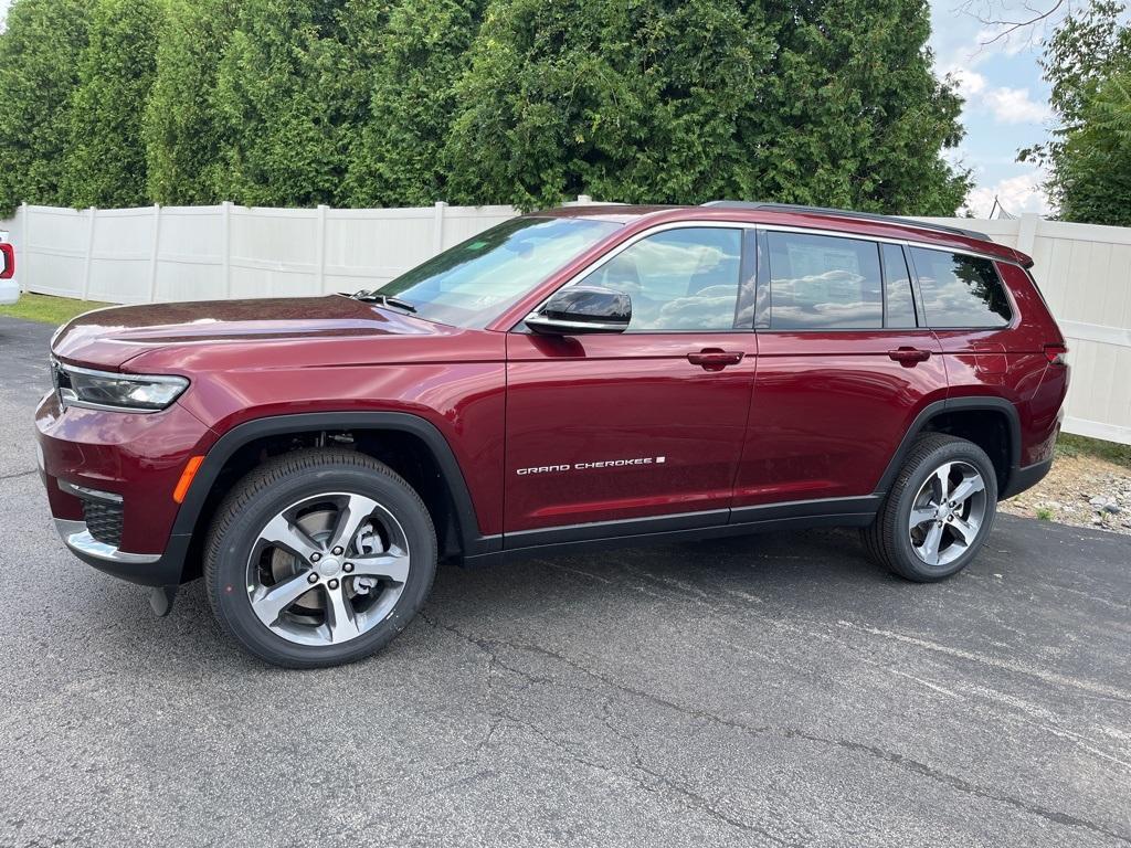 new 2024 Jeep Grand Cherokee L car, priced at $45,999