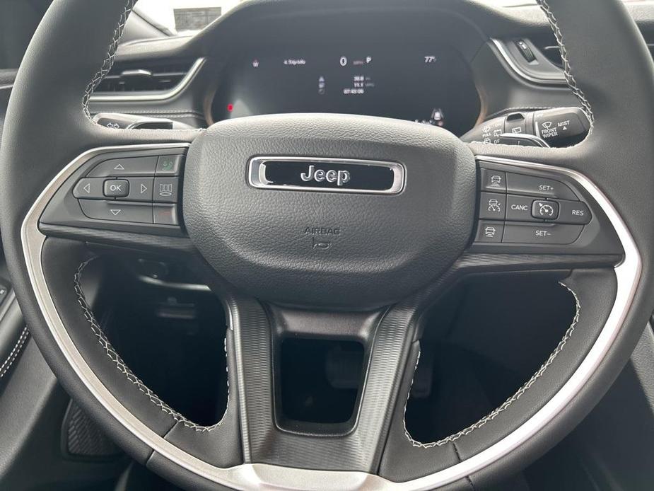 new 2024 Jeep Grand Cherokee L car, priced at $41,998