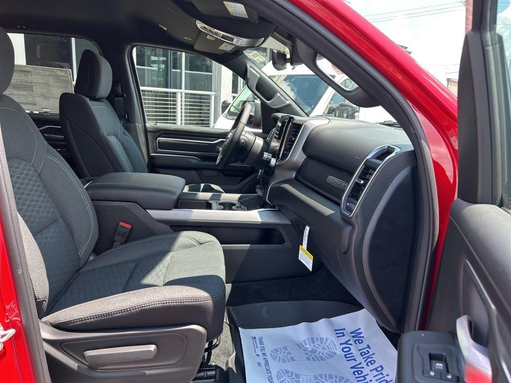 new 2025 Ram 1500 car, priced at $52,060