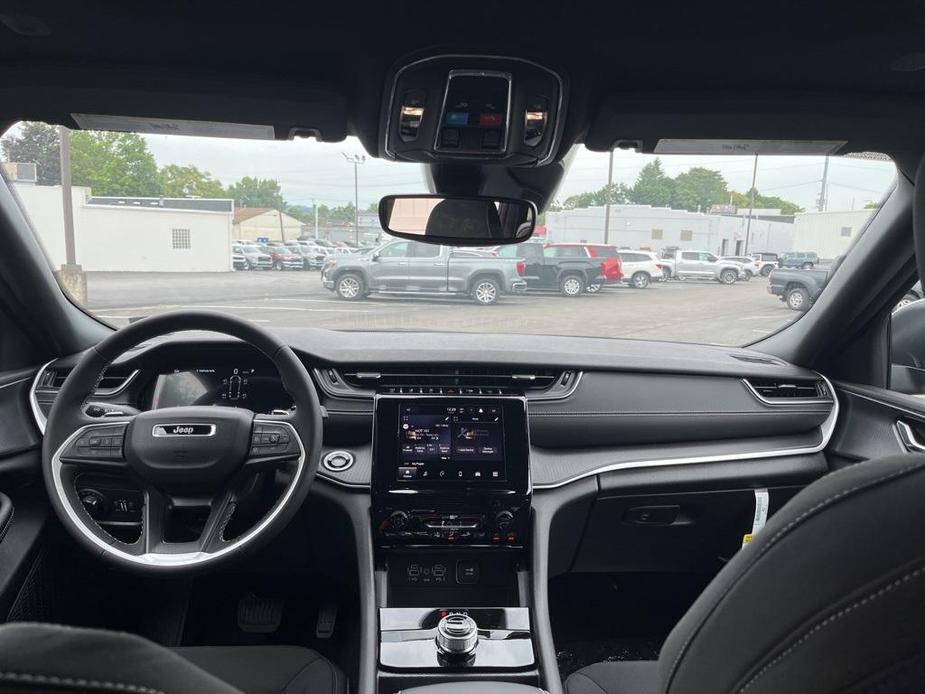 new 2024 Jeep Grand Cherokee L car, priced at $42,488