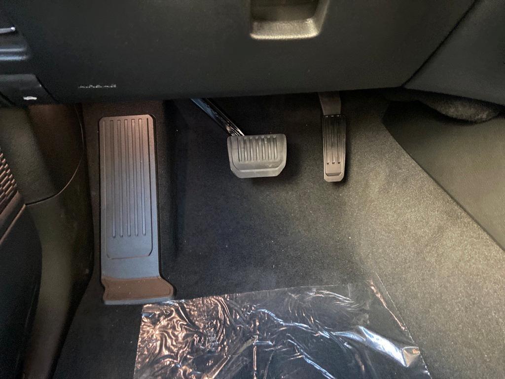 new 2025 Jeep Grand Cherokee L car, priced at $41,670