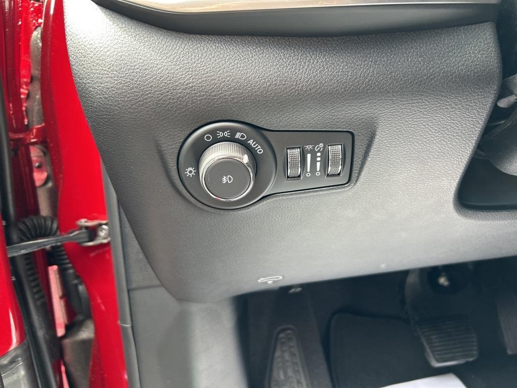 new 2025 Jeep Compass car, priced at $28,607