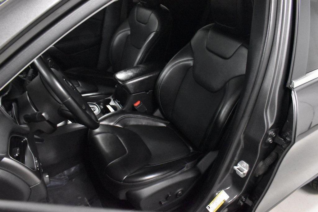 used 2019 Jeep Cherokee car, priced at $14,498