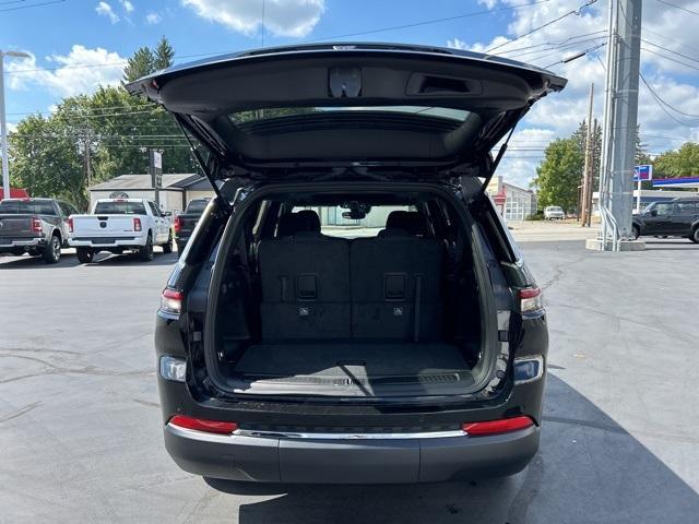 new 2024 Jeep Grand Cherokee L car, priced at $35,889