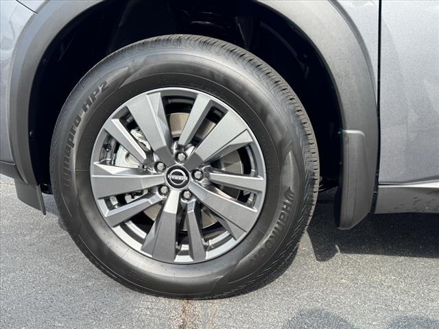 new 2025 Nissan Pathfinder car, priced at $31,775