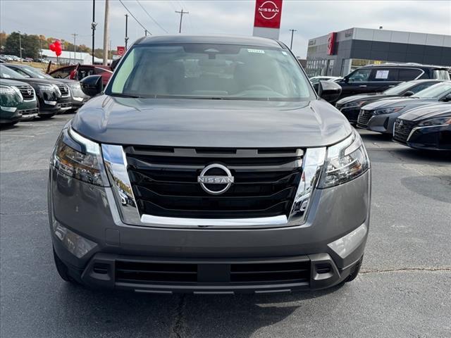 new 2025 Nissan Pathfinder car, priced at $31,775