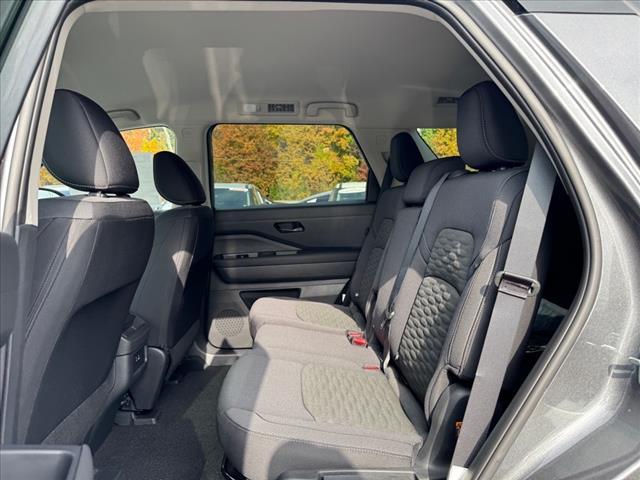 new 2025 Nissan Pathfinder car, priced at $31,775