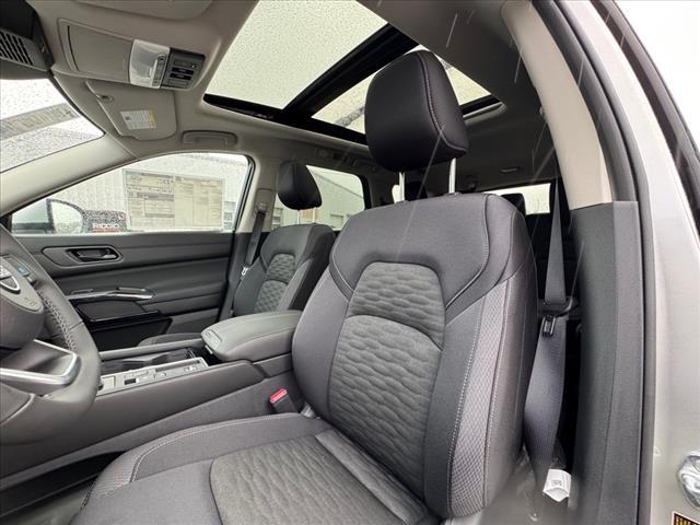 new 2025 Nissan Pathfinder car, priced at $38,890