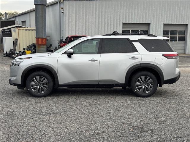 new 2025 Nissan Pathfinder car, priced at $38,890