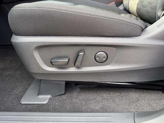 new 2025 Nissan Pathfinder car, priced at $35,409