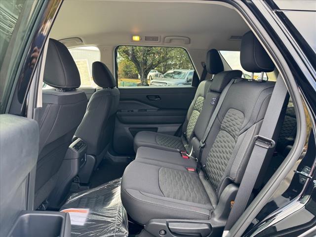 new 2025 Nissan Pathfinder car, priced at $35,409
