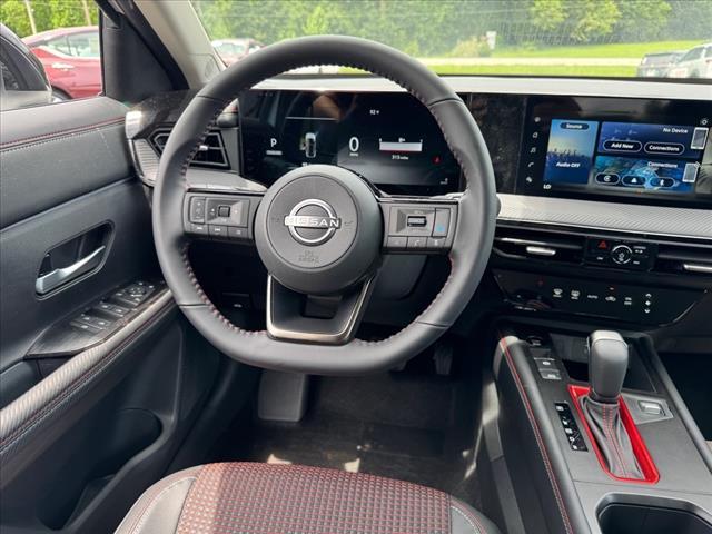 new 2025 Nissan Kicks car, priced at $30,551