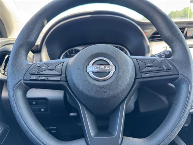 new 2025 Nissan Kicks Play car, priced at $23,555