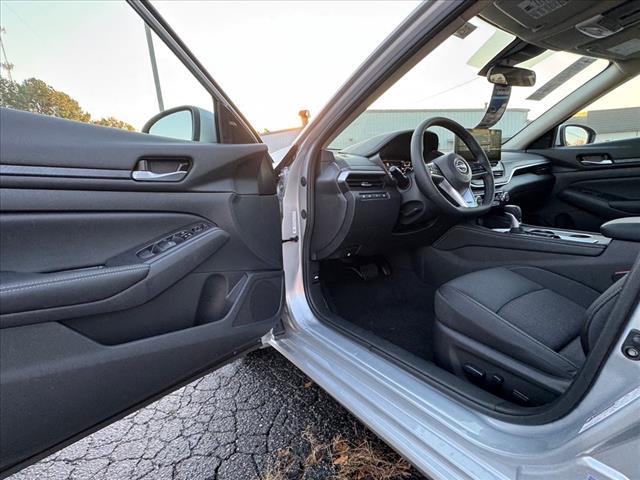 new 2025 Nissan Altima car, priced at $30,563
