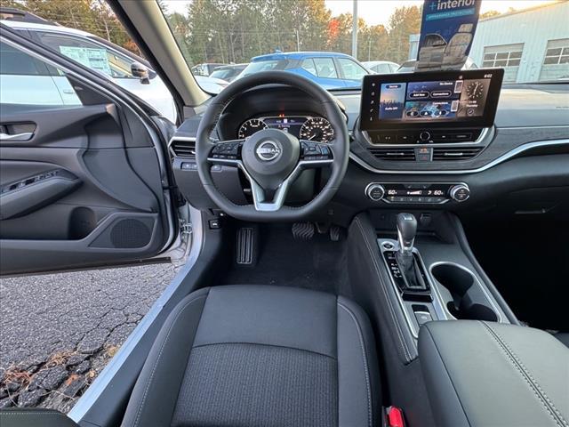 new 2025 Nissan Altima car, priced at $30,563