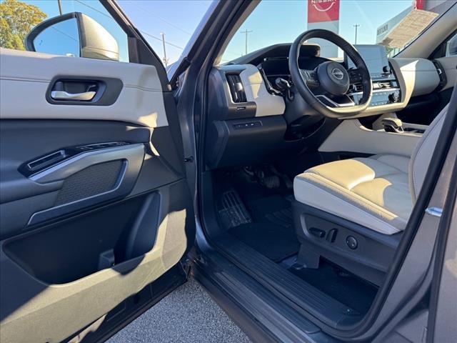 used 2025 Nissan Pathfinder car, priced at $34,990